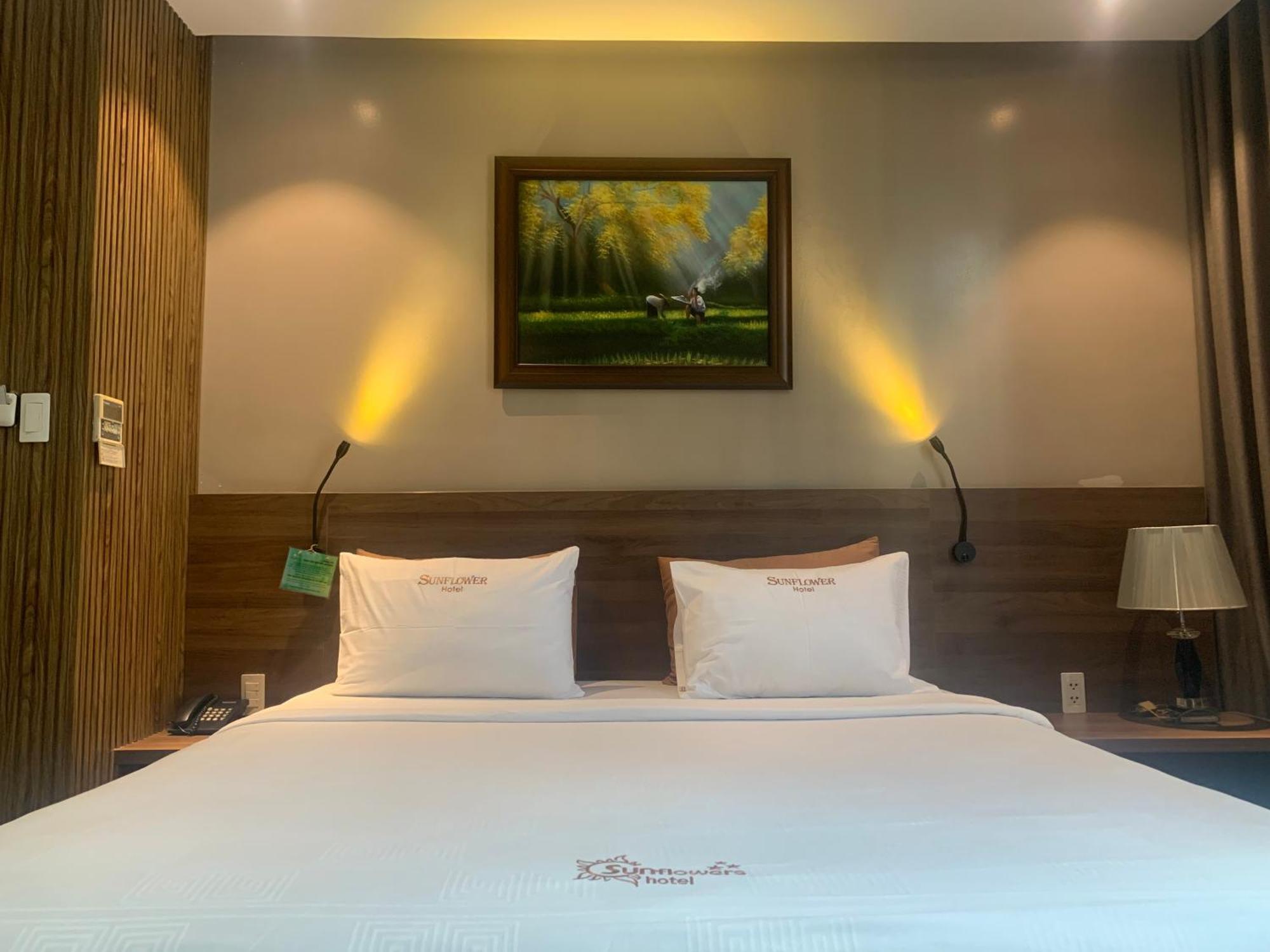 Sunflower Luxury Hotel Ho Chi Minh City Exterior photo